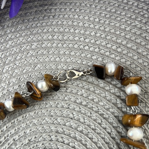 Tiger eye stones & pearl necklace 17” - Picture 4 of 5